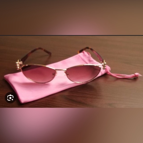 NWT OCEANUS X PLAYBOY SWIMWEAR PENNY LANE SUNGLASSES - LIMITED ADDITION - Picture 3 of 10